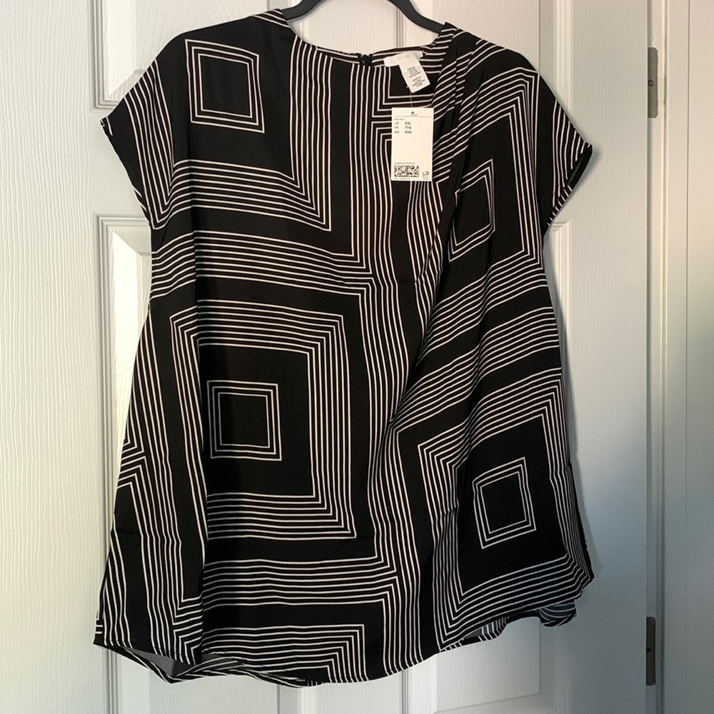 Black & white H&M top